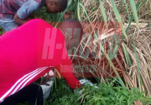 Pastor fetches water from sewage, gives people to drink (Photos)